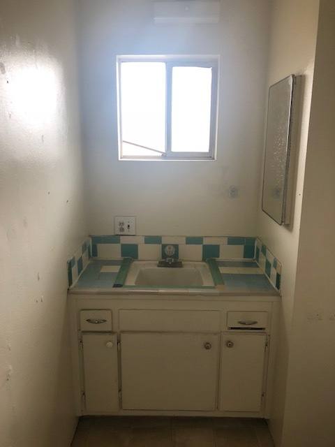 Apartment for rent at 120 Harding Ave, Bakersfield, CA 93308