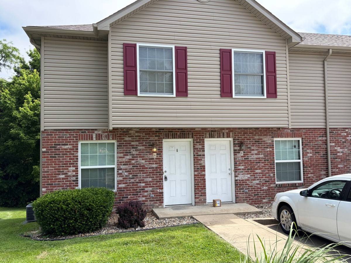 Apartment for rent at 210 Liberty St, Edwardsville, IL 62025