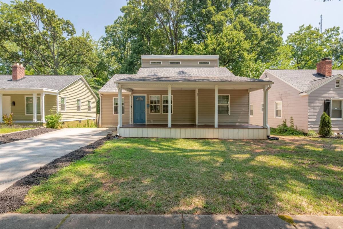 House for rent at 404 Keswick Ave, Charlotte, NC 28206