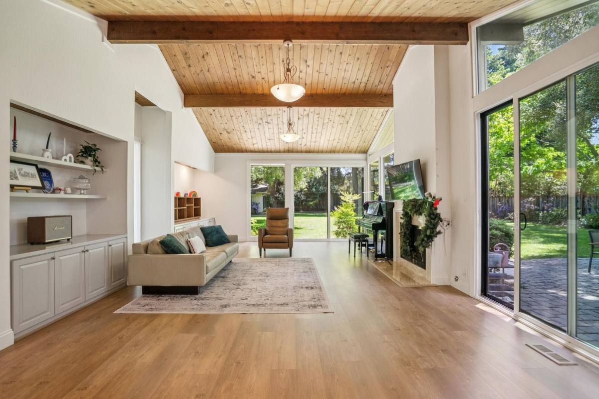 House for rent at 886 Berkeley Ave, Menlo Park, CA 94025