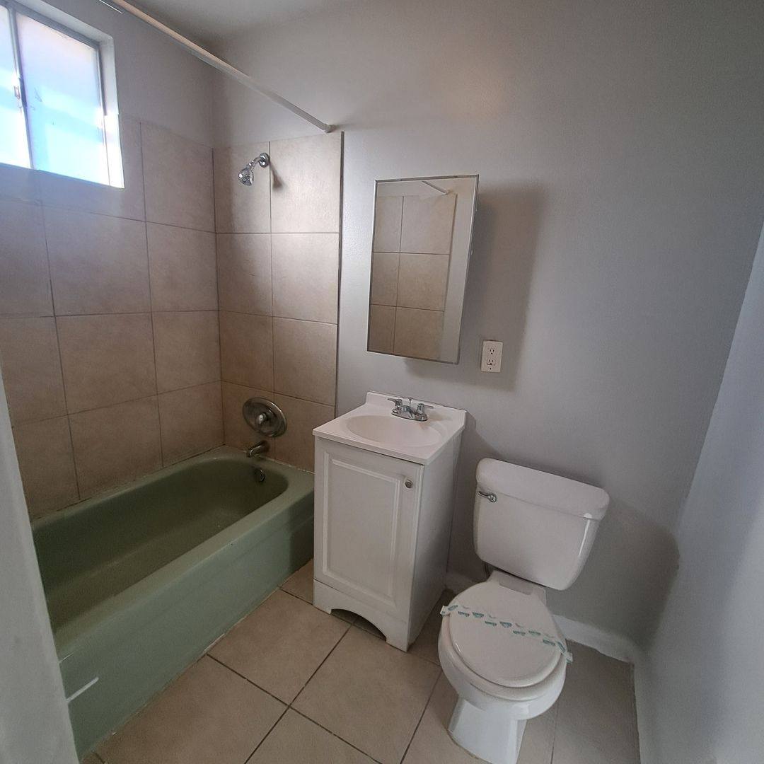 Apartment for rent at 237 W Chicago Ave, Las Vegas, NV 89102