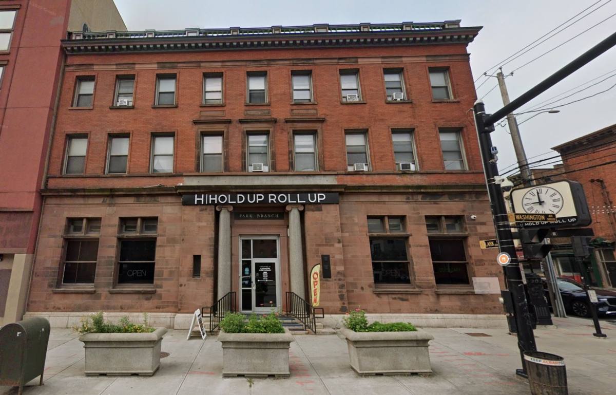 Apartment for rent at 192 Lark St, Albany, NY 12210