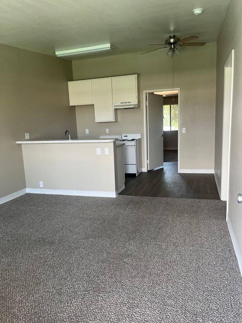 Apartment for rent at 190 S Yale St, Hemet, CA 92544