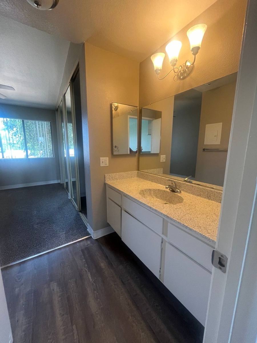 Apartment for rent at 190 S Yale St, Hemet, CA 92544