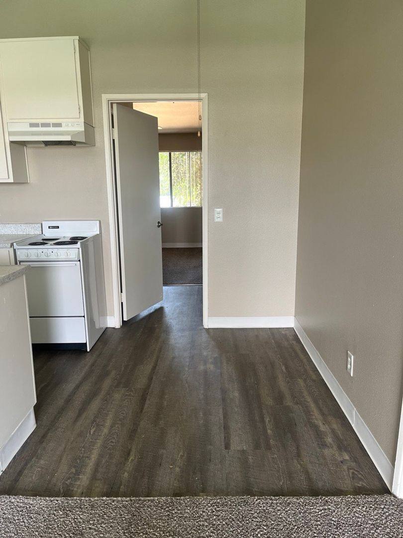 Apartment for rent at 190 S Yale St, Hemet, CA 92544