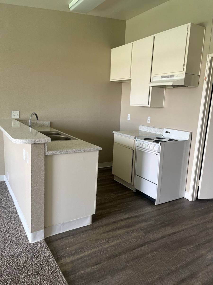 Apartment for rent at 190 S Yale St, Hemet, CA 92544