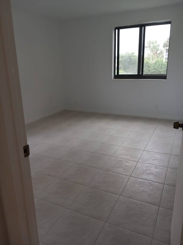 Apartment for rent at 3730 N Pine Island Rd, Fort Lauderdale, FL 33351