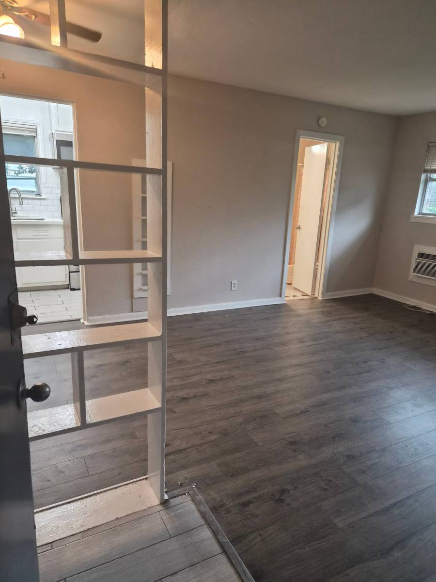 Apartment for rent at 3619 Garrott, Houston, TX 77006