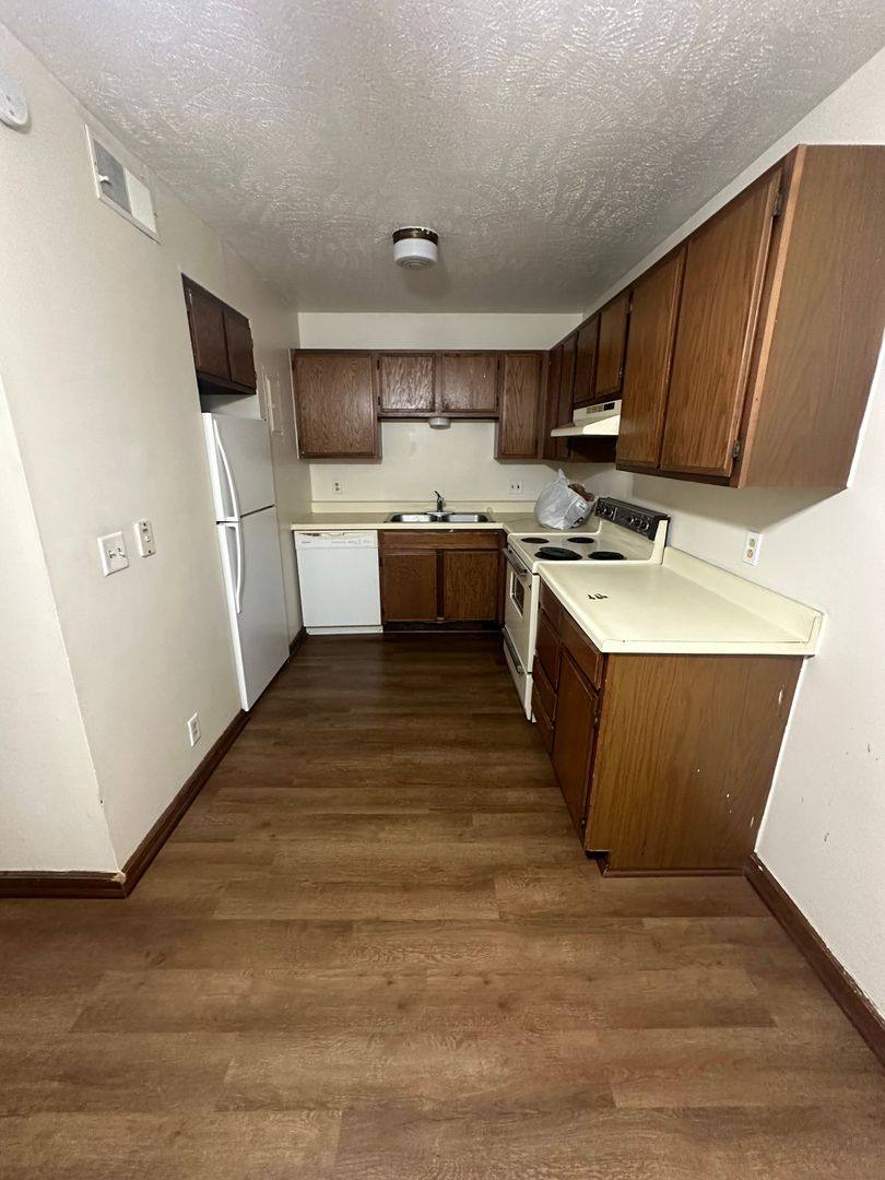 Apartment for rent at 1409 E Iron, Salina, KS 67401