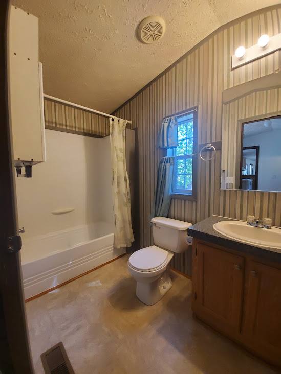 House for rent at 41 County Rd, Milford, ME 04461
