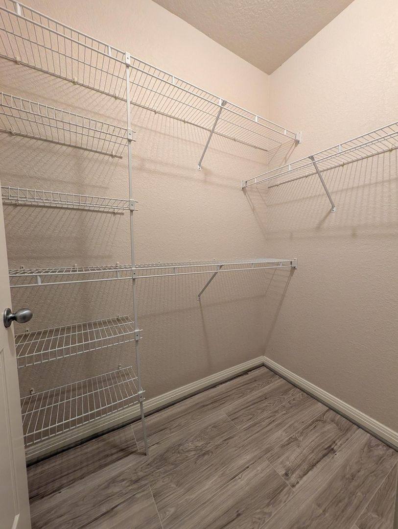 Apartment for rent at 911 N Orange Ave #422, Orlando, FL 32801