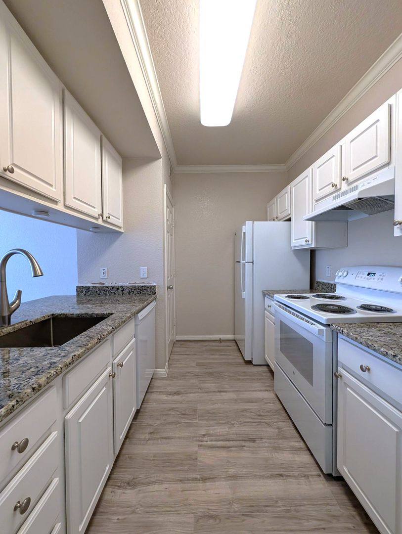 Apartment for rent at 911 N Orange Ave #422, Orlando, FL 32801