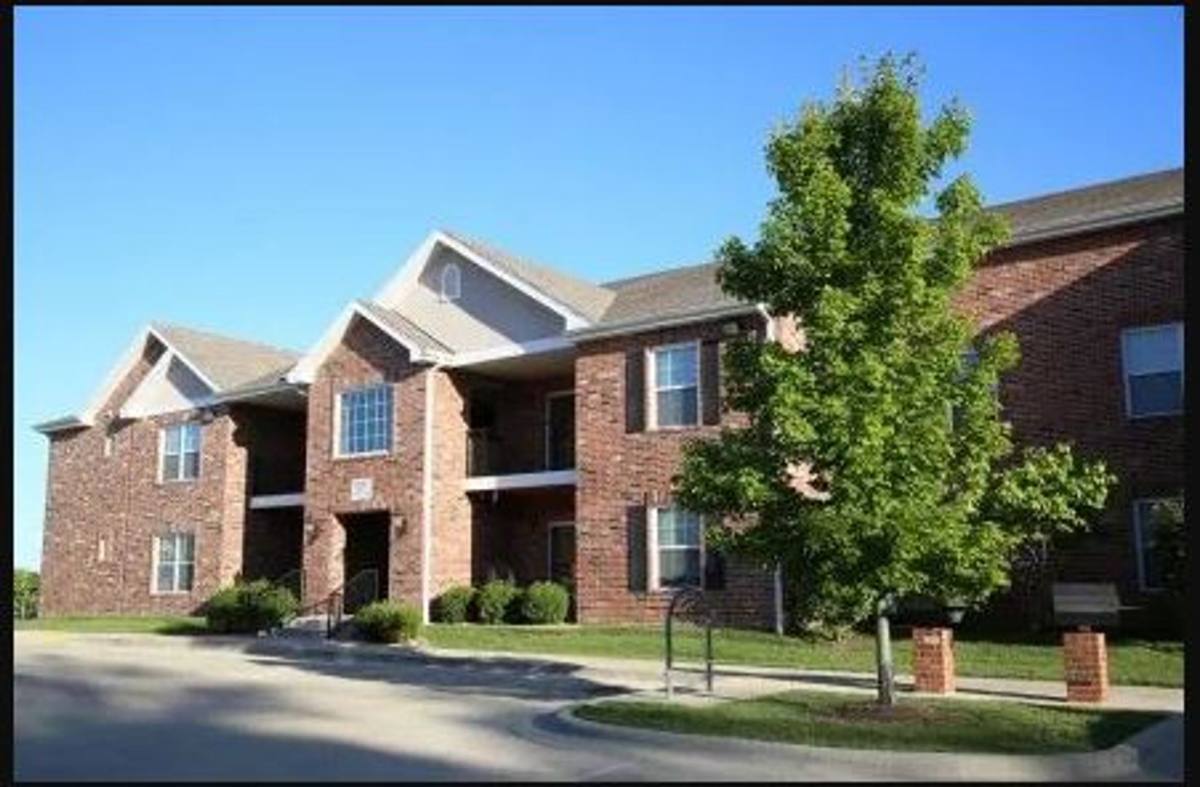 Apartment for rent at 1365 S Scenic Ave, Springfield, MO 65802