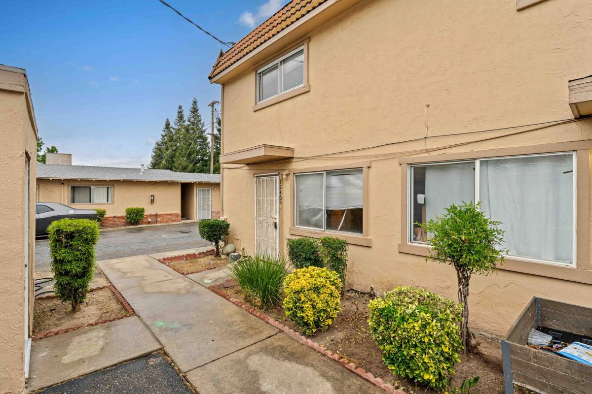 Apartment for rent at 1240 1260 N Olive Ave, Turlock, CA 95380