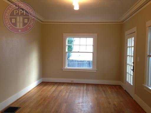 Apartment for rent at 5712 - 5722 SE Belmont St, Portland, OR 97215