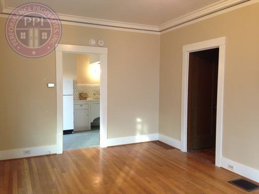 Apartment for rent at 5712 - 5722 SE Belmont St, Portland, OR 97215