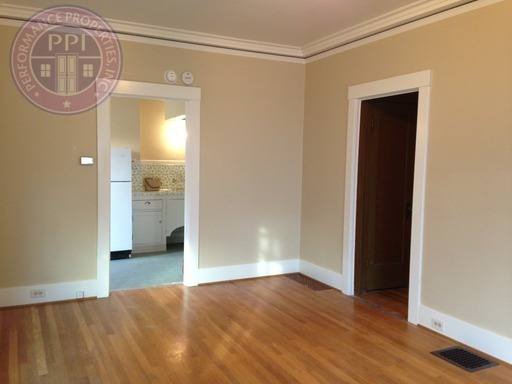 Apartment for rent at 5712 - 5722 SE Belmont St, Portland, OR 97215