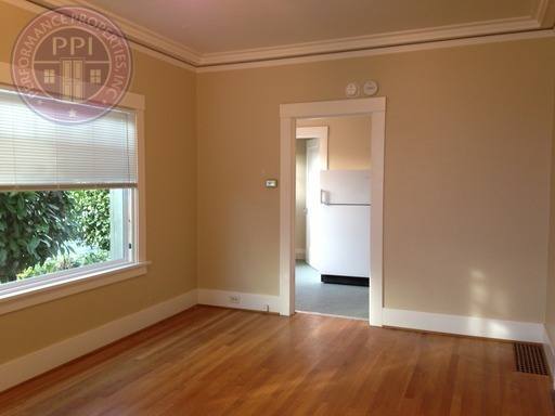 Apartment for rent at 5712 - 5722 SE Belmont St, Portland, OR 97215