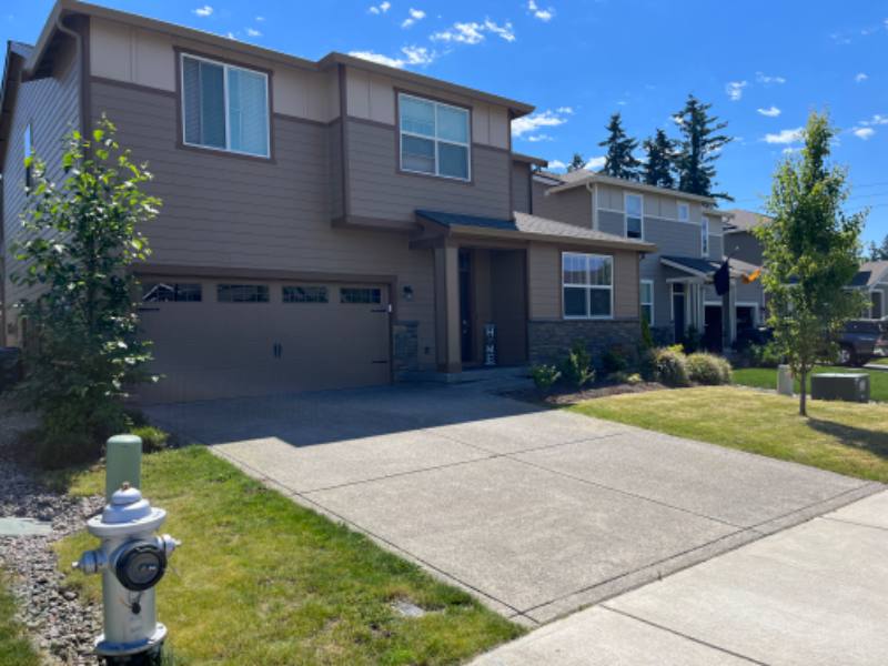 House for rent at 14313 67th Ave Court E, Puyallup, WA 98373