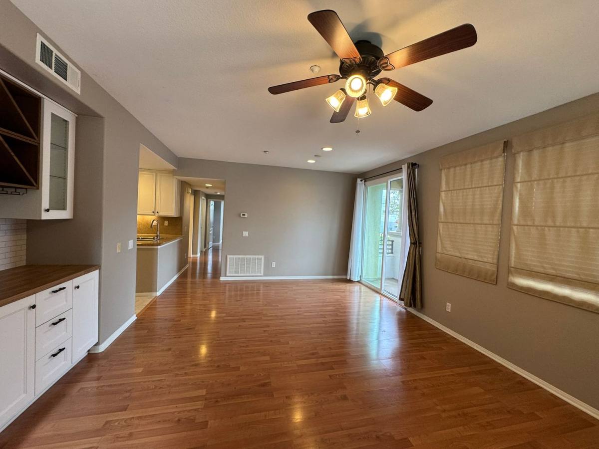 Condo for rent at 5096 Plaza Promenade, San Diego, CA 92123