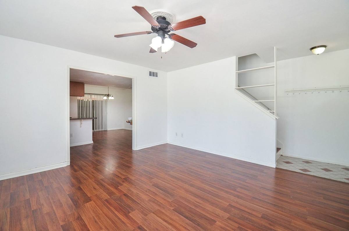 Condo for rent at 515 Tallowood Rd, Houston, TX 77024