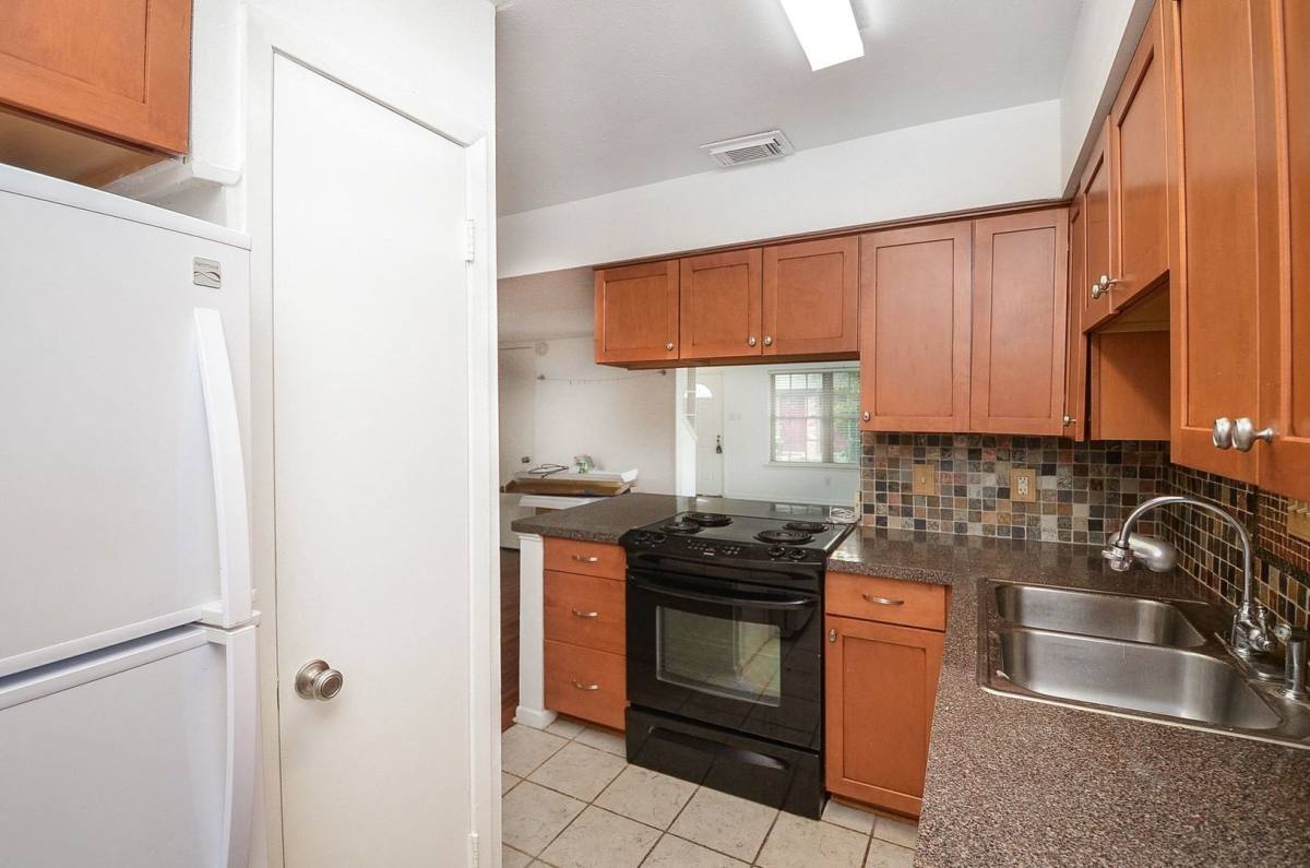 Condo for rent at 515 Tallowood Rd, Houston, TX 77024