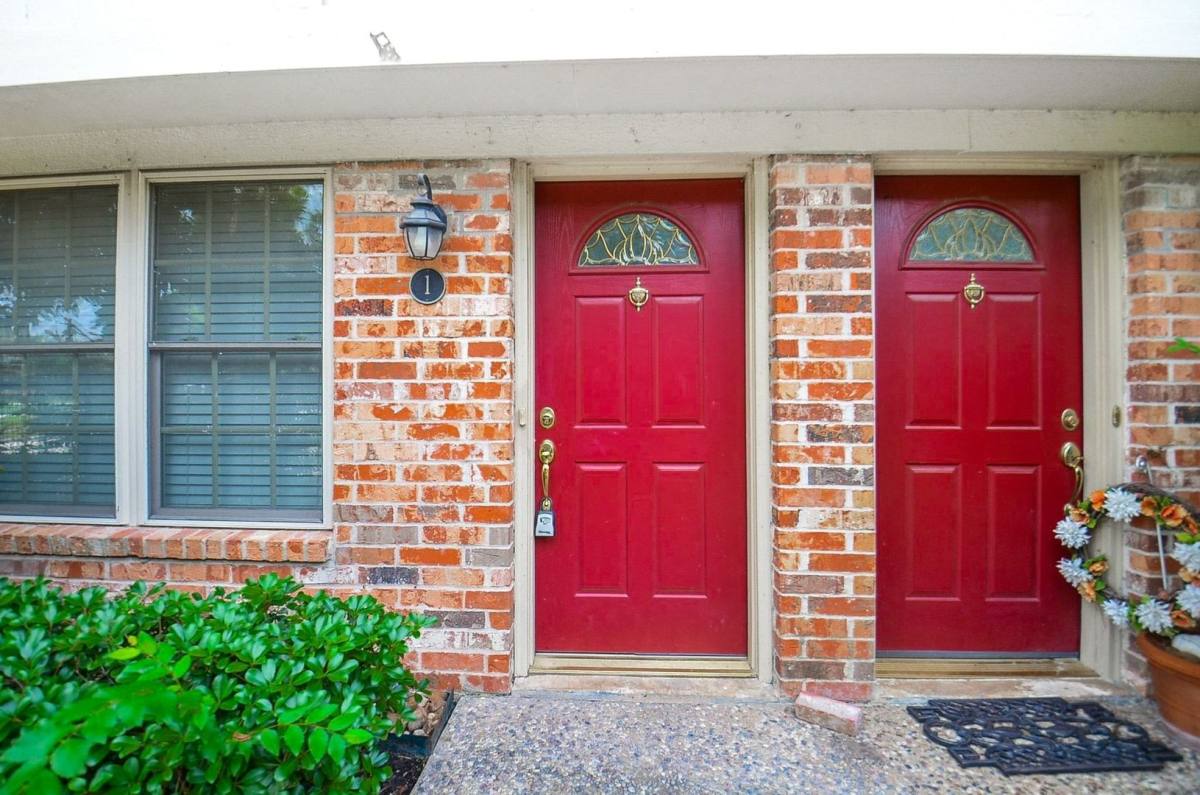 Condo for rent at 515 Tallowood Rd, Houston, TX 77024