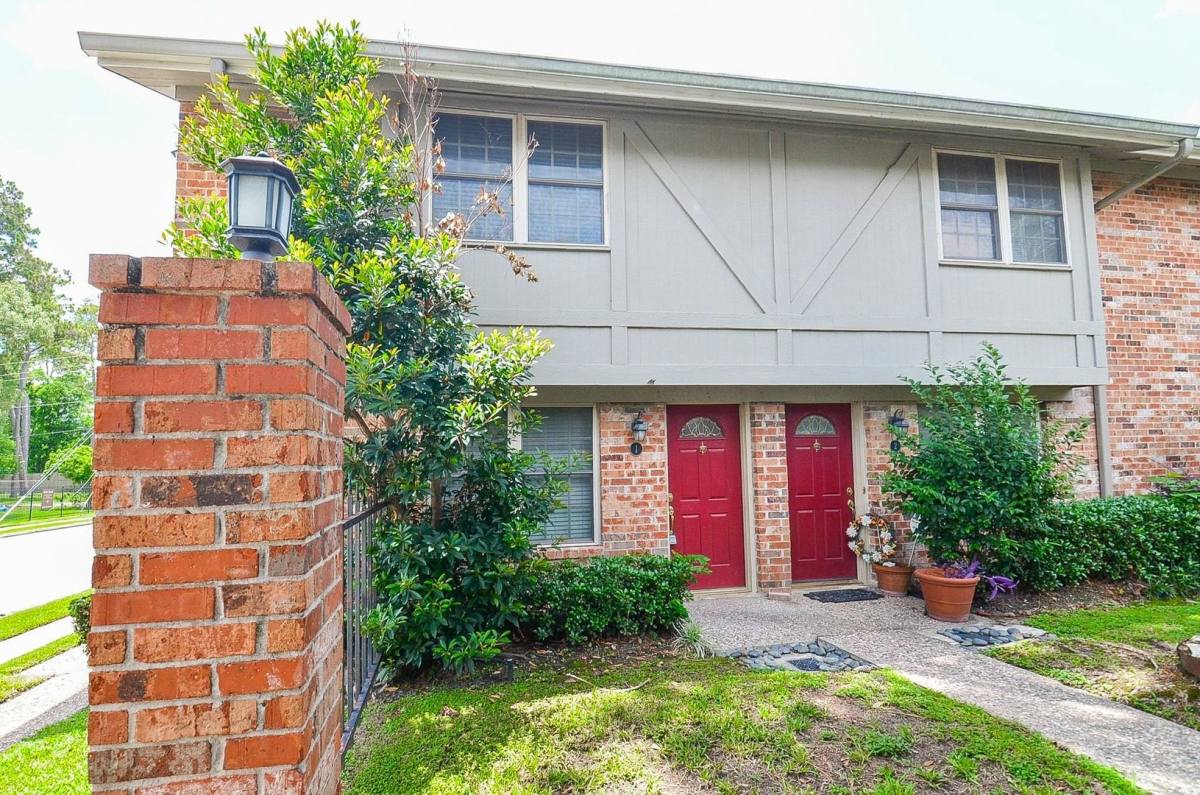 Condo for rent at 515 Tallowood Rd, Houston, TX 77024