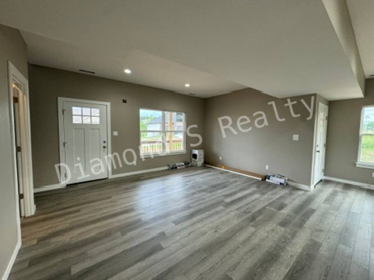 House for rent at 2124 N Bradbury Lane, Ozark, MO 65721