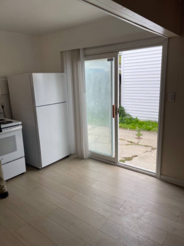 House for rent at 28368 Rosemont St, Roseville, MI 48066