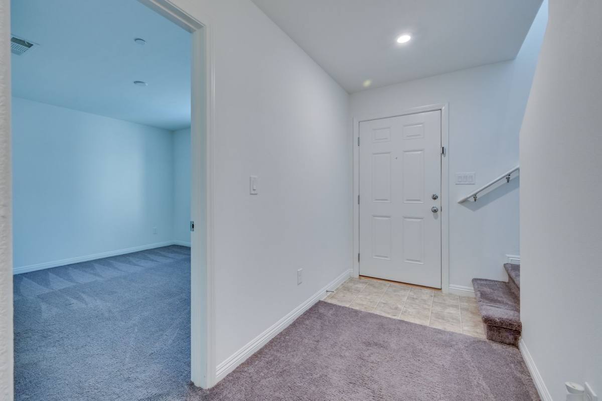 Townhouse for rent at 5202 Dubris Dr, Las Vegas, NV 89115