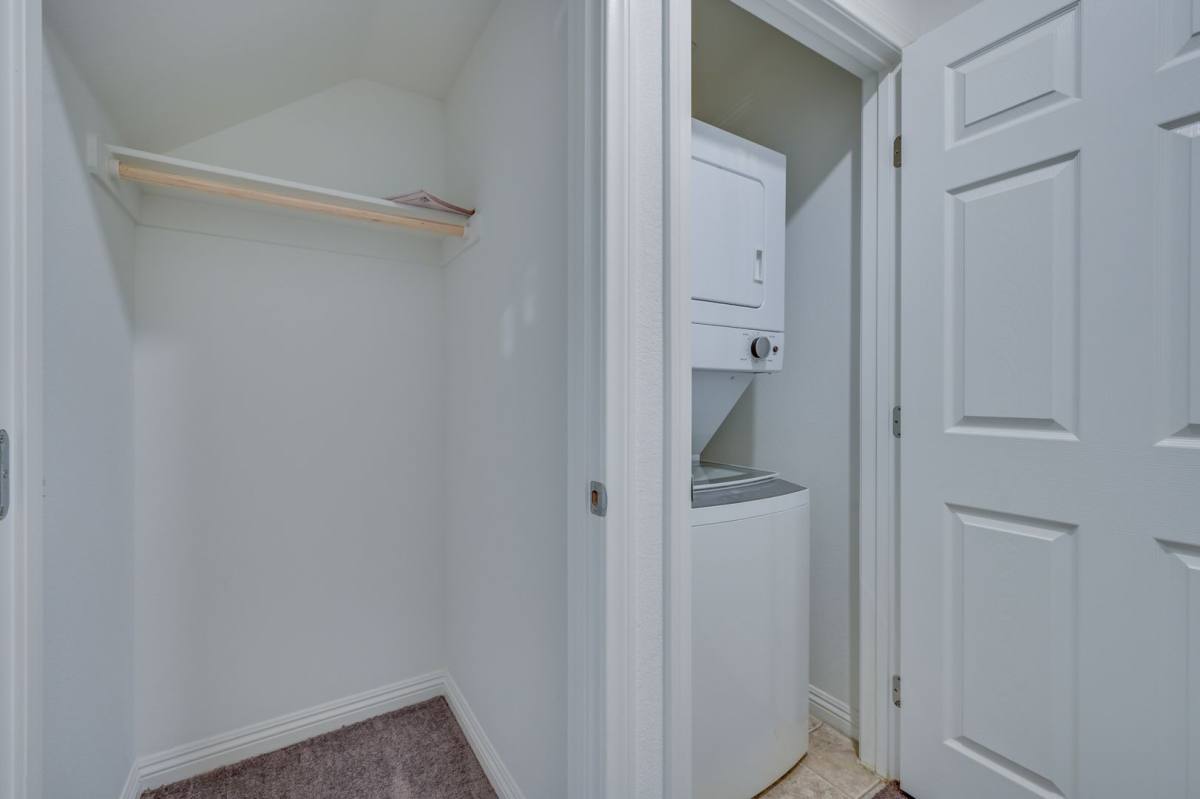 Townhouse for rent at 5202 Dubris Dr, Las Vegas, NV 89115