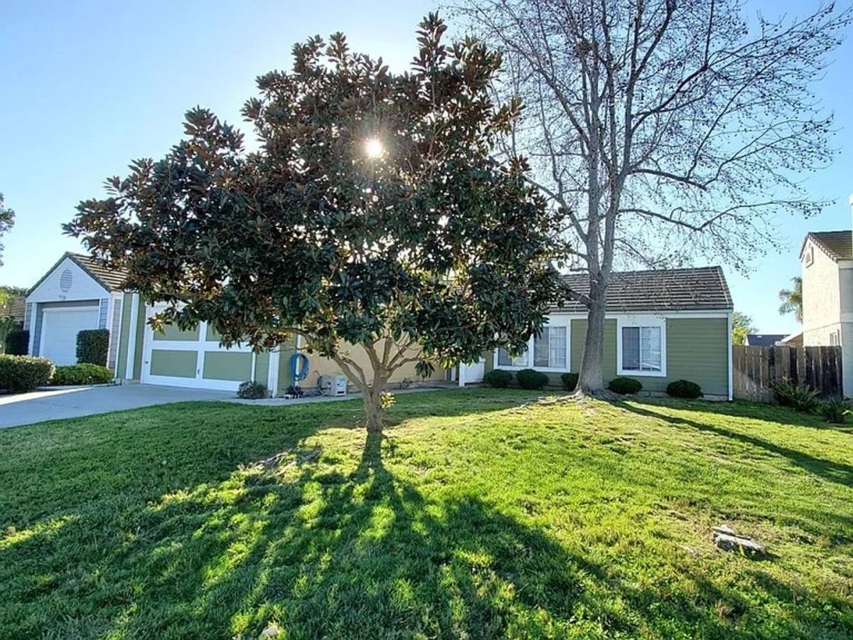 House for rent at 757 Sunningdale Dr, Oceanside, CA 92057