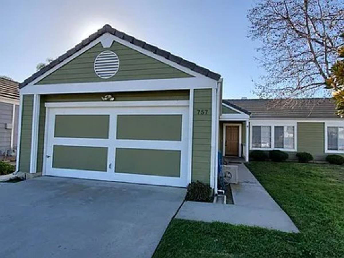 House for rent at 757 Sunningdale Dr, Oceanside, CA 92057