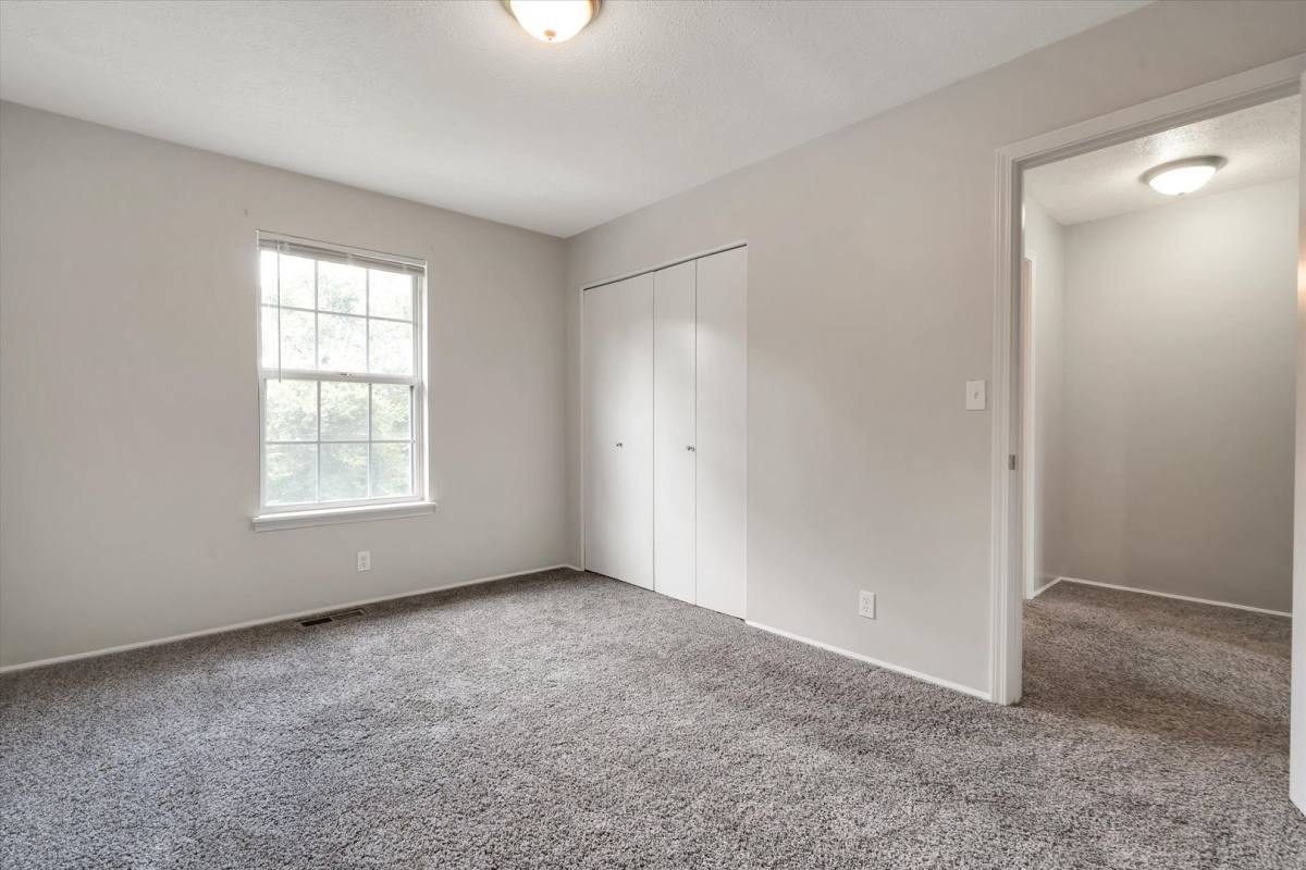 Townhouse for rent at 12050 Morningside Dr, Louisville, KY 40229