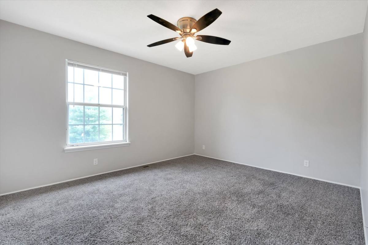 Townhouse for rent at 12050 Morningside Dr, Louisville, KY 40229