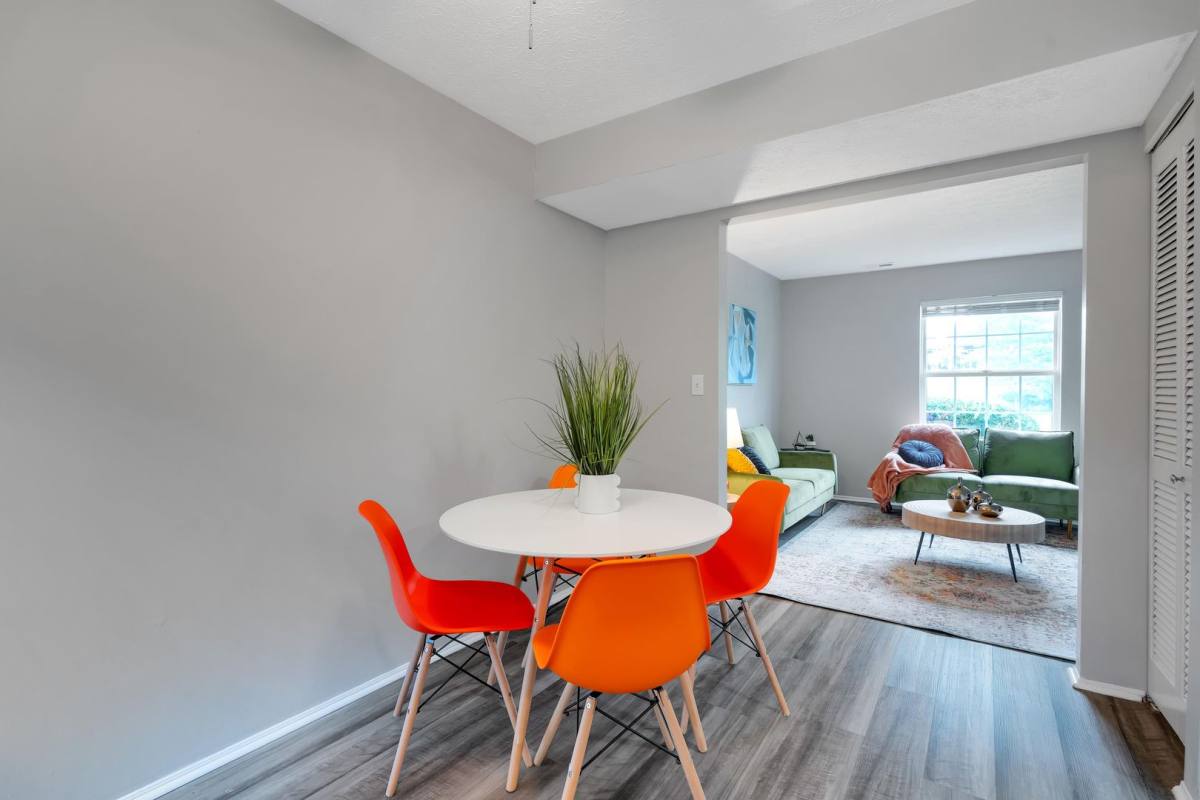 Townhouse for rent at 12002 Morningside, Louisville, KY 40229