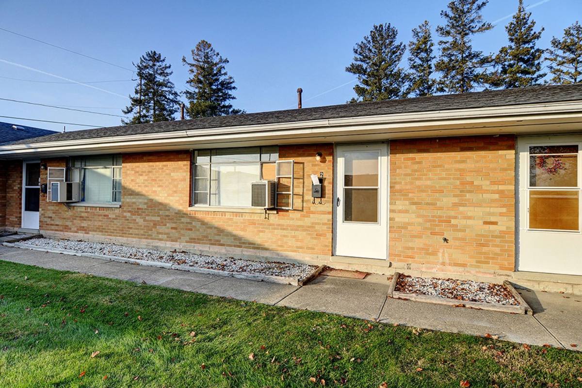 Apartment for rent at 322-326 Heather St, Englewood, OH 45322