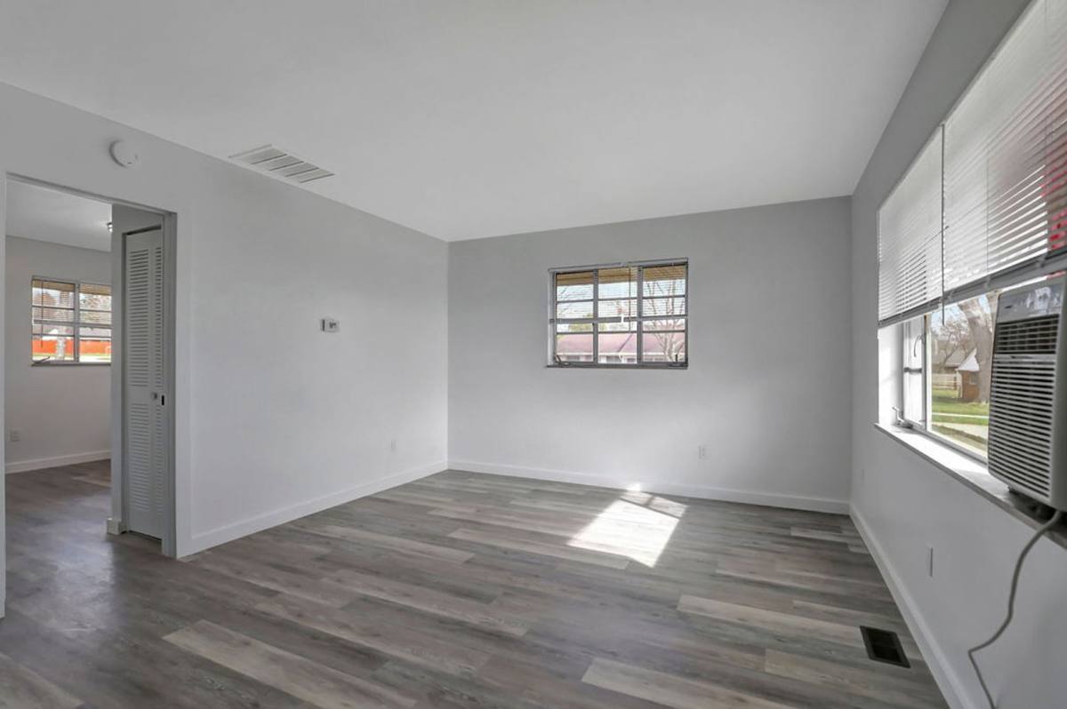 Apartment for rent at 322-326 Heather St, Englewood, OH 45322