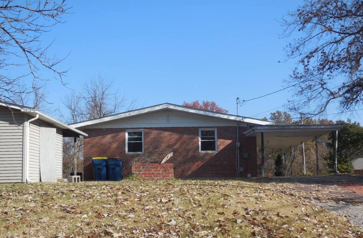 House for rent at 813 Klein Ave, Edwardsville, IL 62025