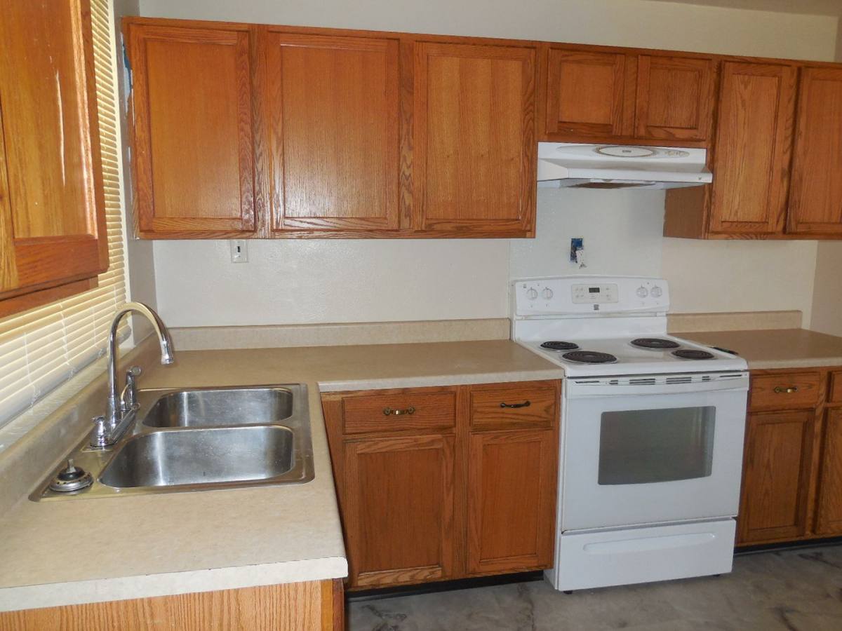 House for rent at 813 Klein Ave, Edwardsville, IL 62025