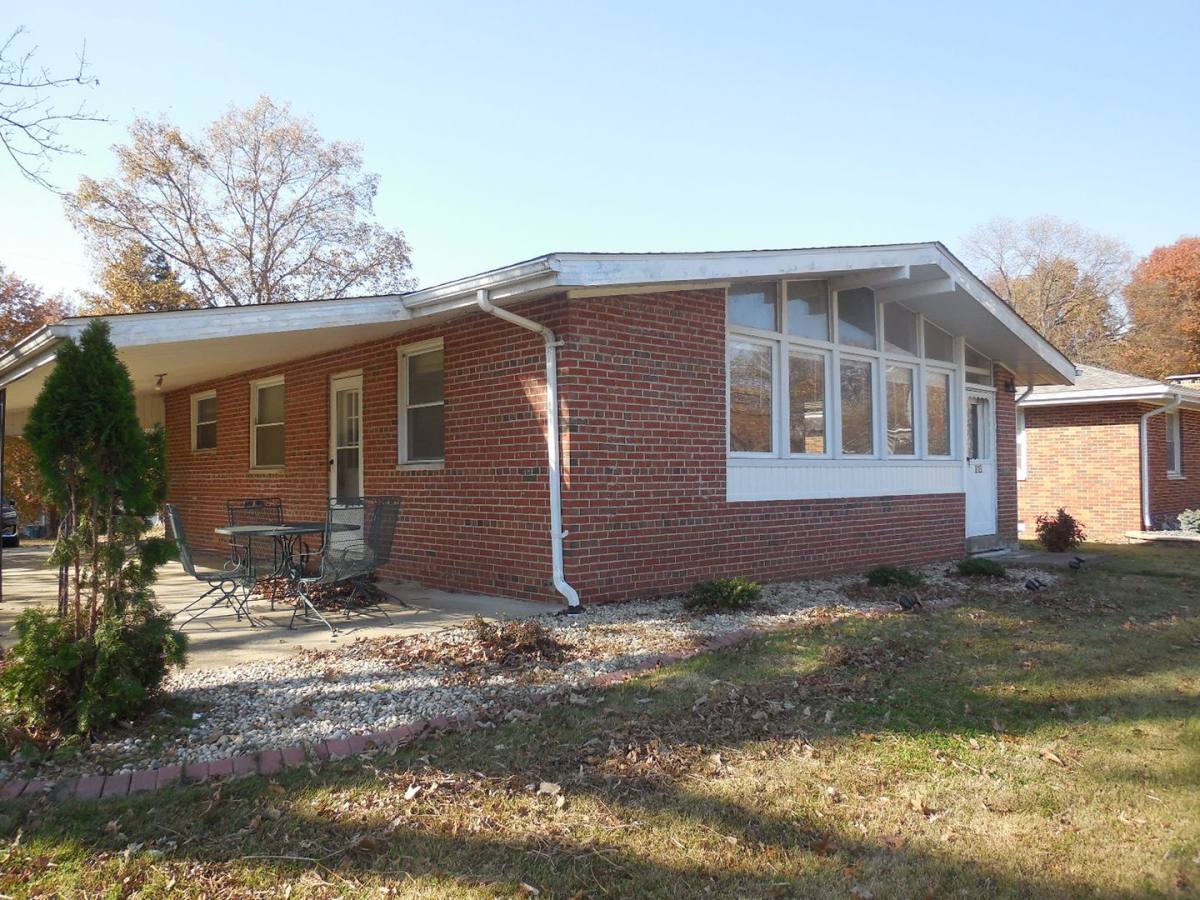 House for rent at 813 Klein Ave, Edwardsville, IL 62025