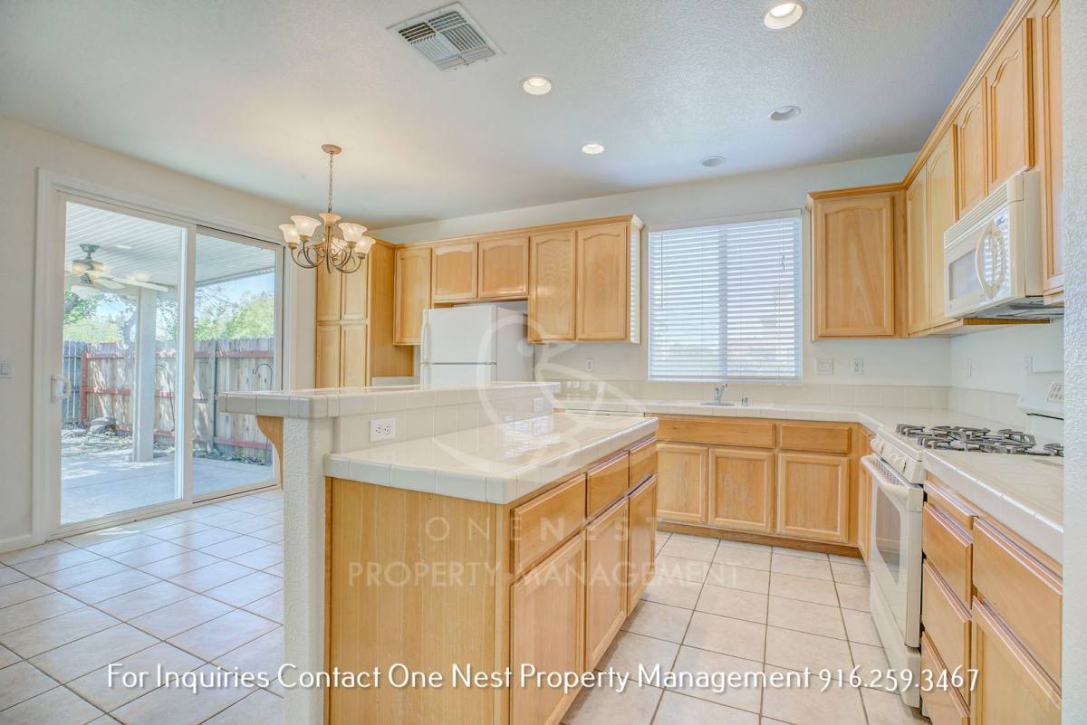 House for rent at 5698 Oakwood Dr, Marysville, CA 95901
