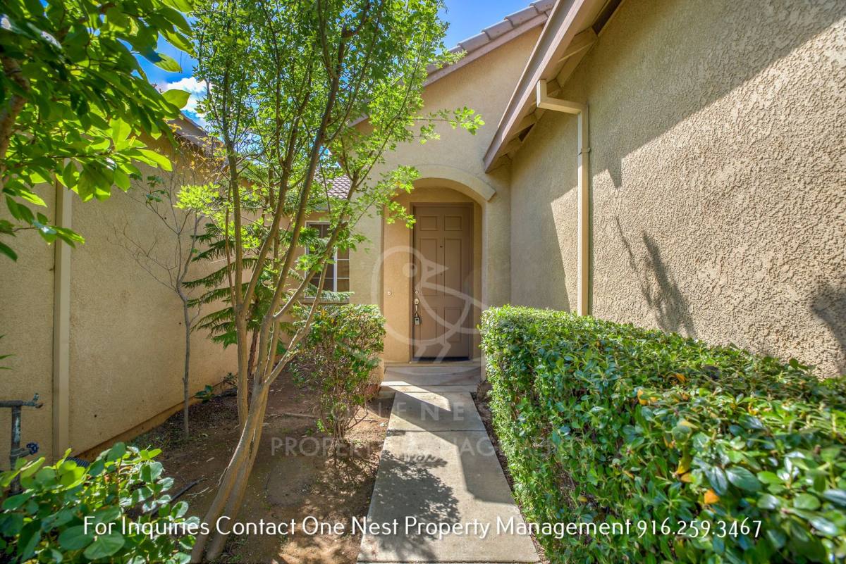 House for rent at 5698 Oakwood Dr, Marysville, CA 95901