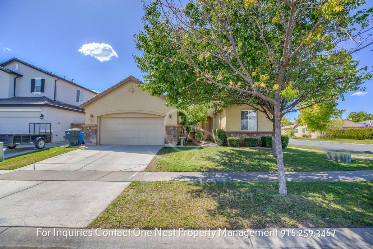 House for rent at 5698 Oakwood Dr, Marysville, CA 95901
