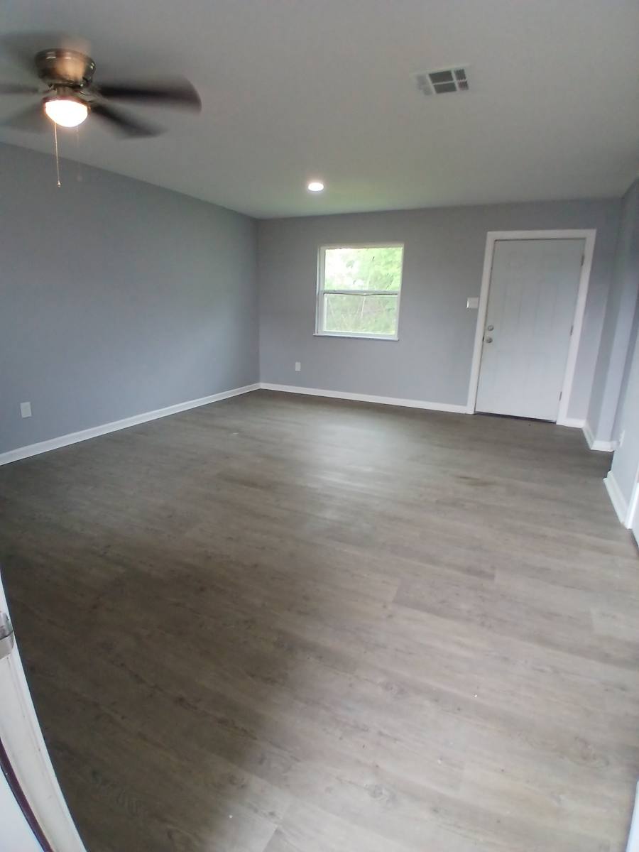 Apartment for rent at 219 Leon St #15, Broussard, LA 70518