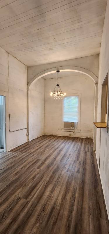 Apartment for rent at 605 4th St, Orange, TX 77630