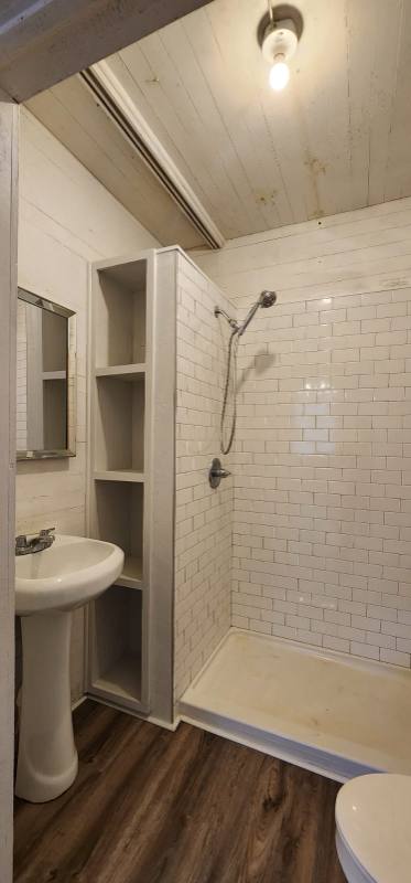 Apartment for rent at 605 4th St, Orange, TX 77630