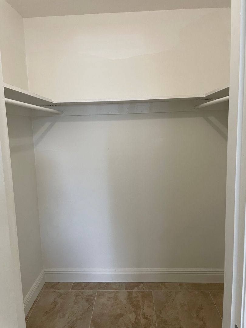 Condo for rent at 525 S Conway Rd, Orlando, FL 32807