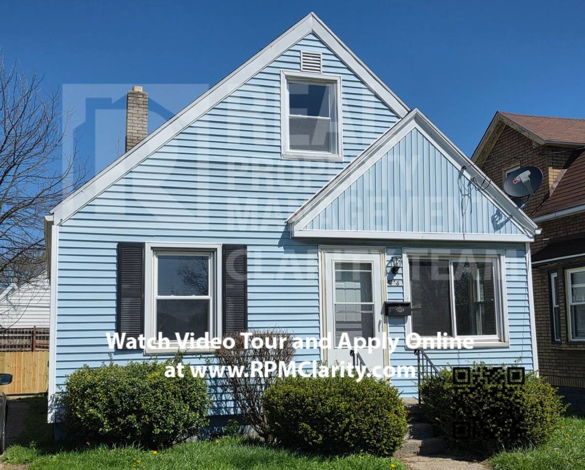 House for rent at 1718 Giant St, Toledo, OH 43613
